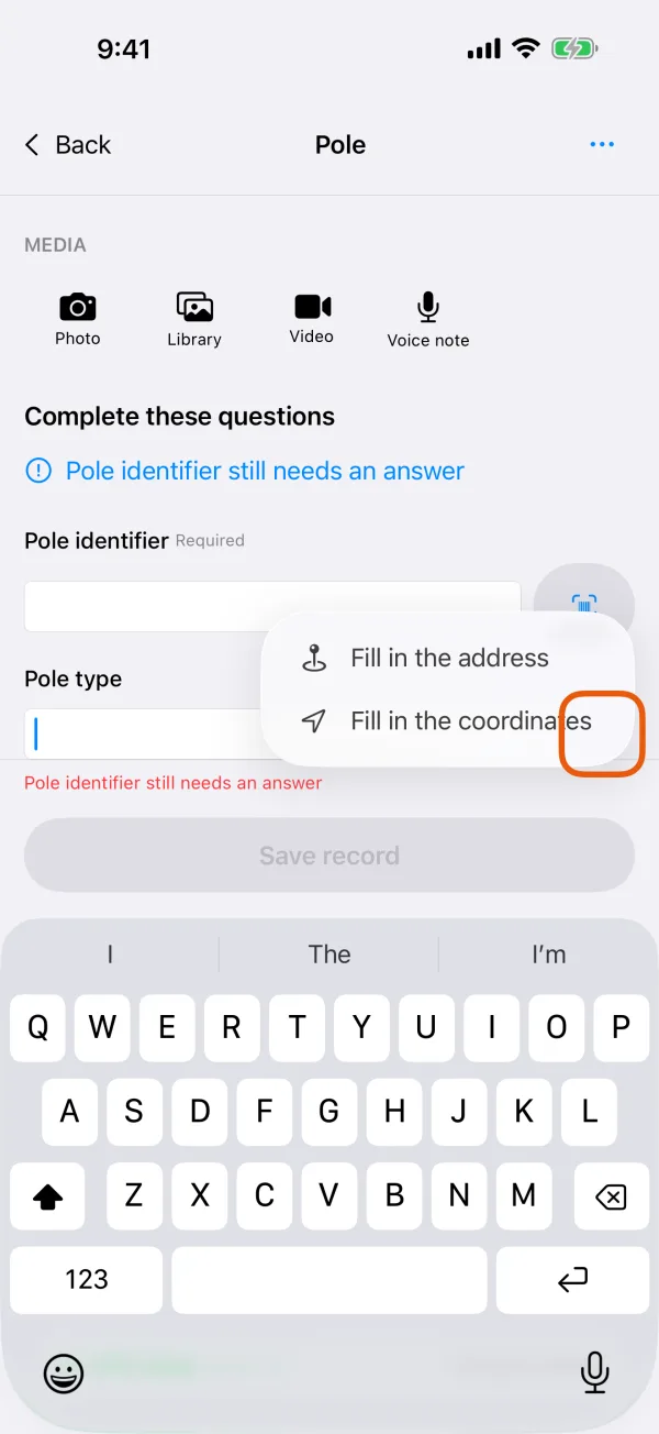 The map pin button beside a written answer, with its two choices.